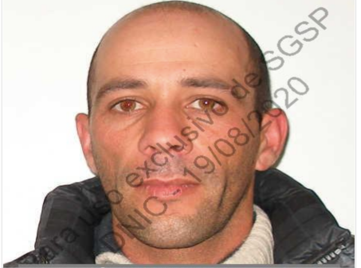 La policía busca a un hombre que estaría vinculado a importantes robos en Maldonado