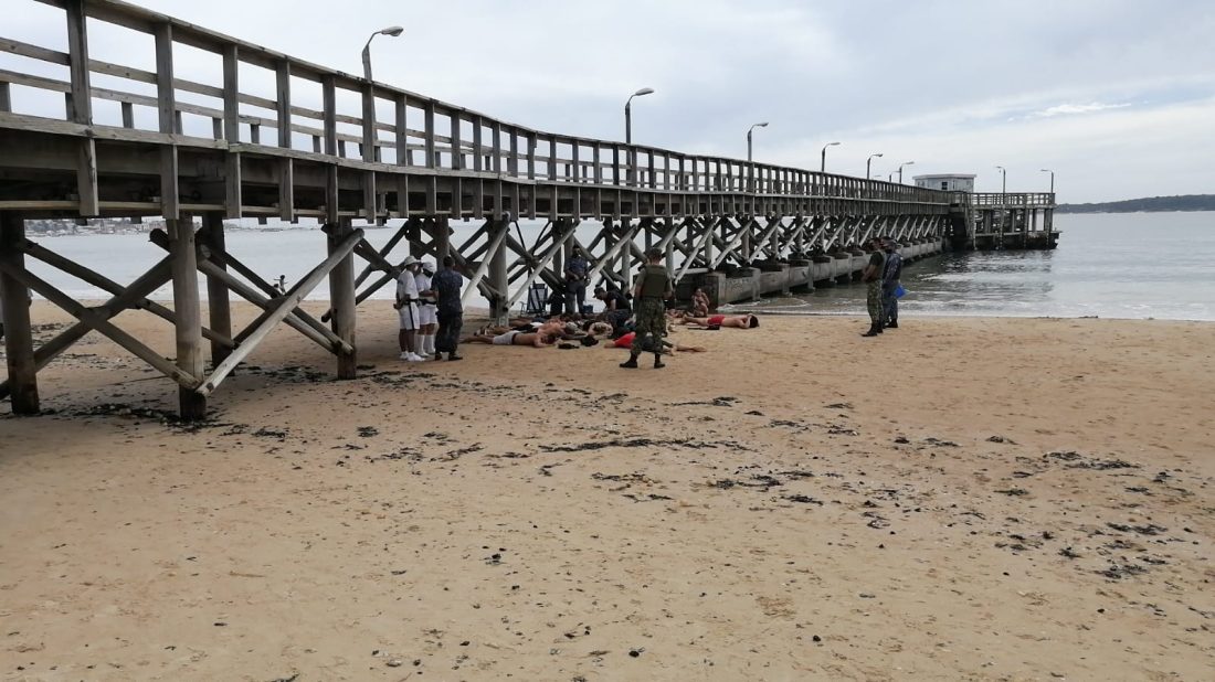 Detuvieron a dos hombres por presuntas amenazas con armas de fuego a infantes de marina