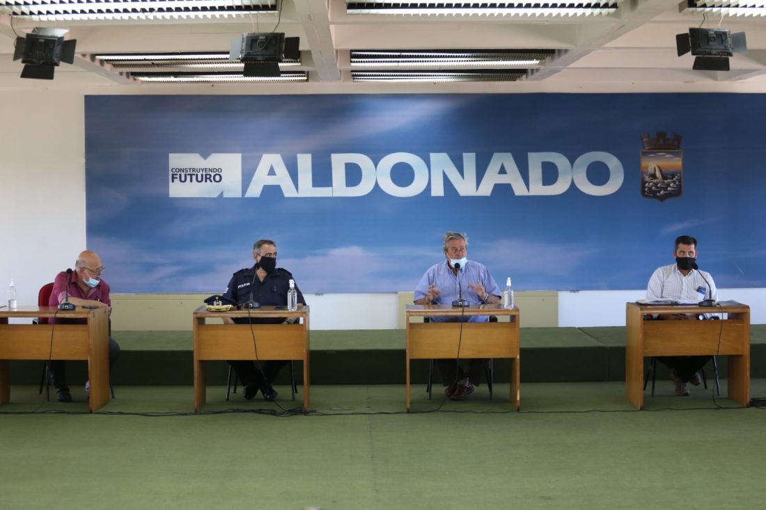 CECOED decidió habilitar funcionamiento de locales gastronómicos hasta dos horas