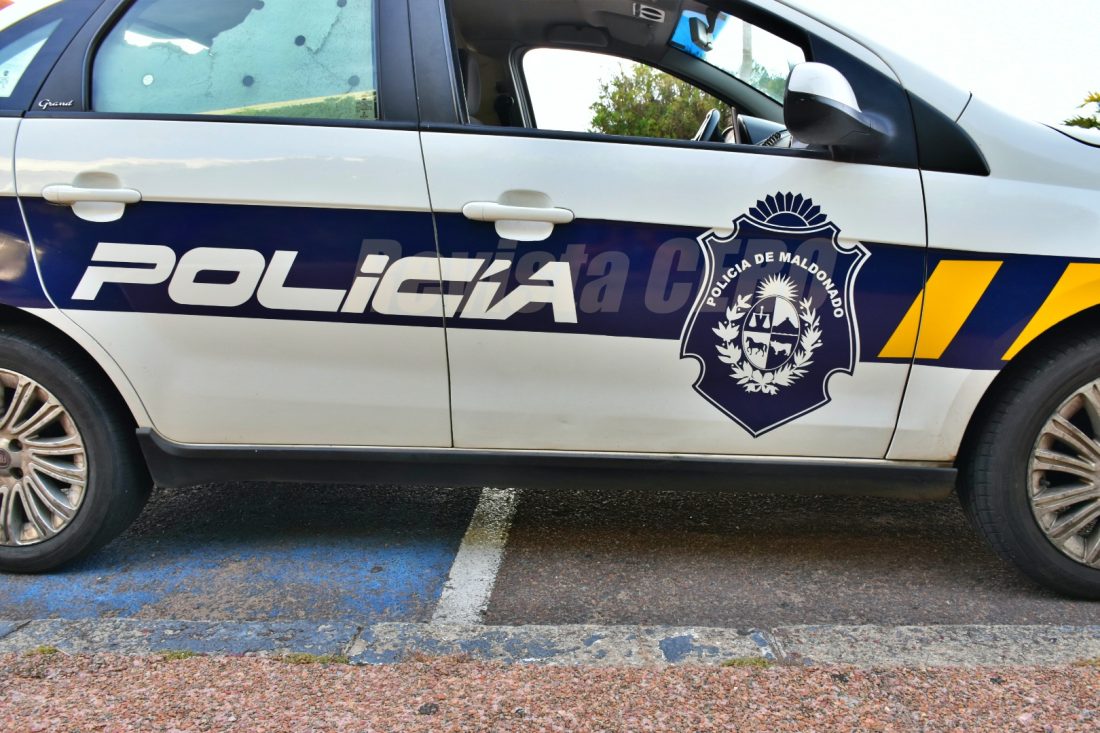 En un velorio robaron la cartera de una mujer en Maldonado. Los documentos se los tiraron frente a su trabajo