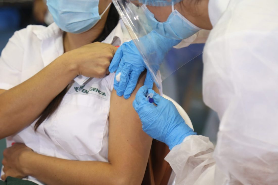 Nuevo análisis técnico sobre el impacto de la vacunación en el Uruguay