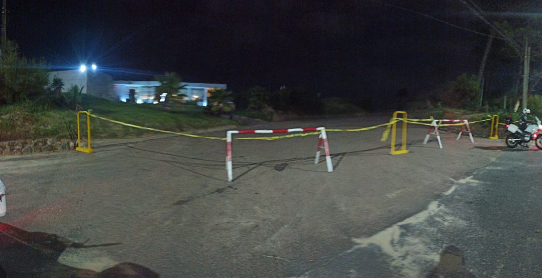 Comenzaron a cerrar estacionamientos y a reforzar el trabajo del CECOED