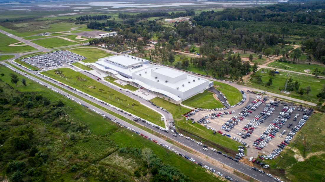 Elinger pidió un vacunatorio en el Centro de Convenciones para reducir contactos