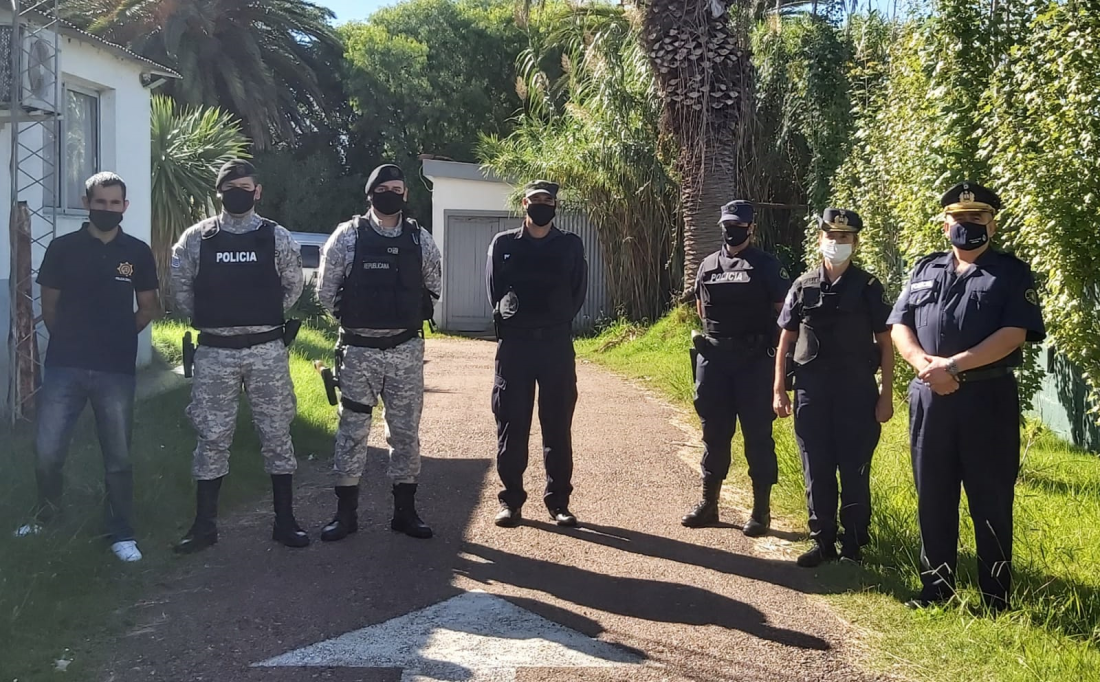 Reconocieron a policías por dos actos de servicio en zona oeste