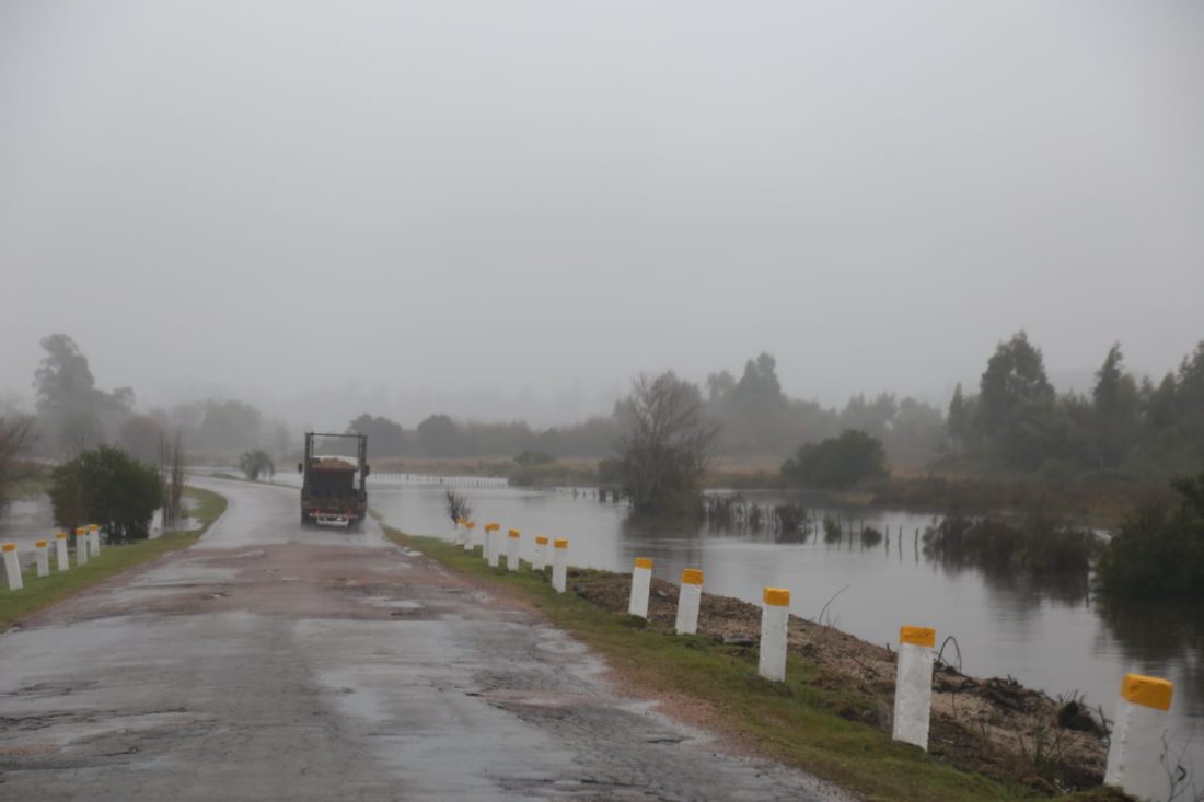 Atención: hay pasos cortados en San Carlos por el temporal