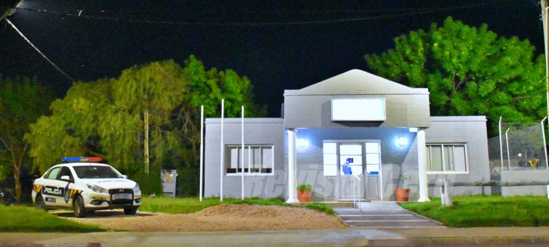 Colisión entre moto y camioneta deja dos mujeres lesionadas en Maldonado