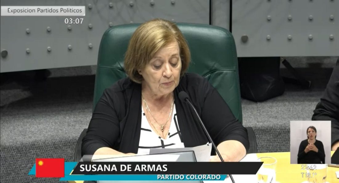 Susana de Armas reclama por estado de calles en Balneario Solís