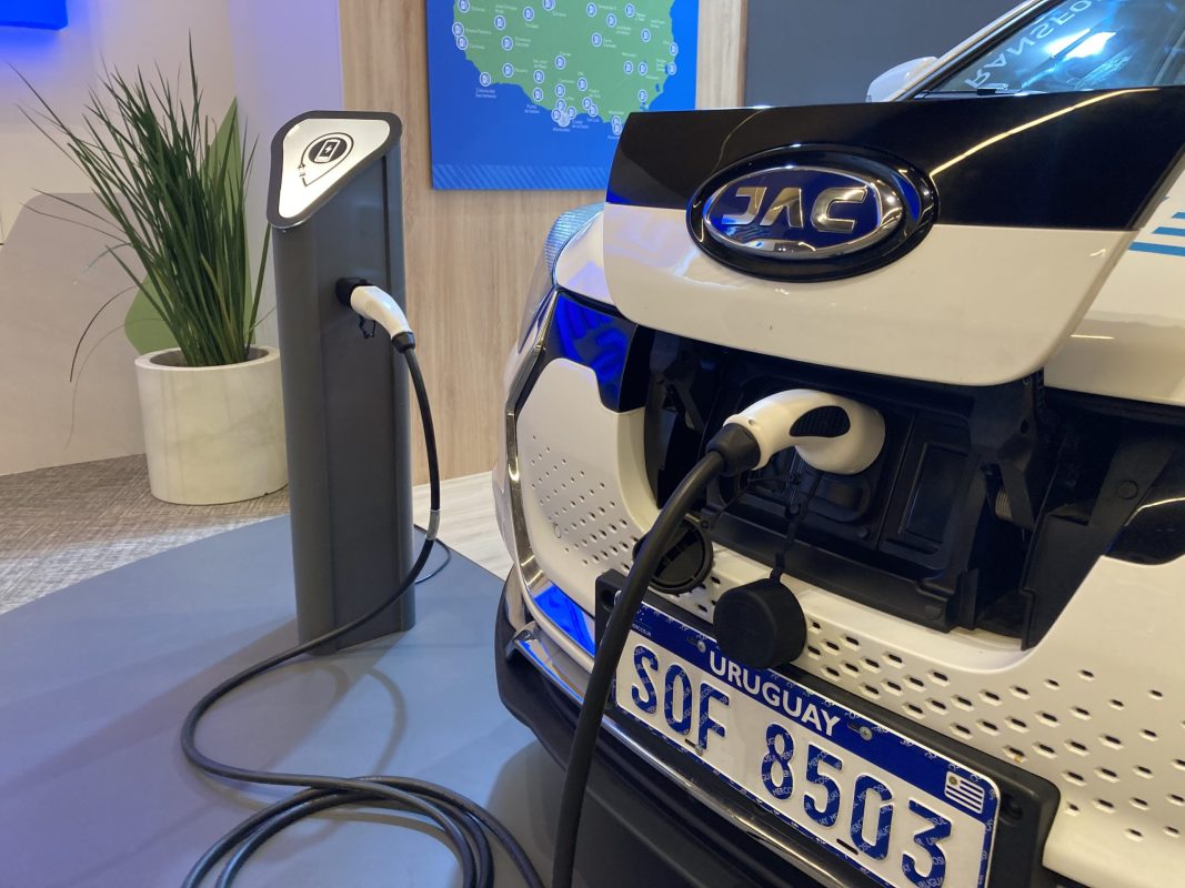 UTE anunció que Maldonado tendrá nuevos cargadores de vehículos eléctricos