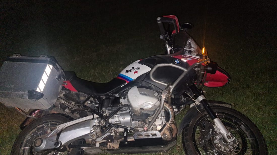 Un hombre chocó contra un perro y murió al golpearse contra un cartel en la Ruta