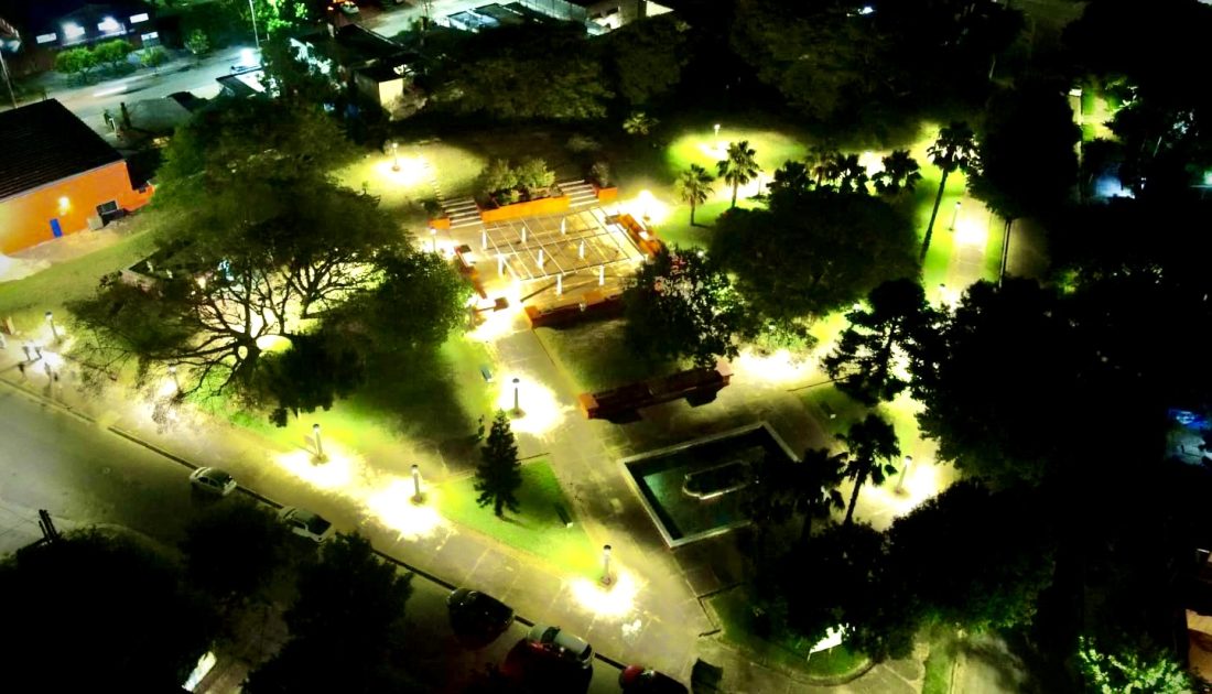 Inauguraron la nueva iluminación de la plaza de Maldonado Park
