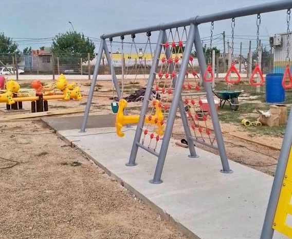 El Municipio de Maldonado invirtió más de 2.000.000 de pesos en juegos para plazas 