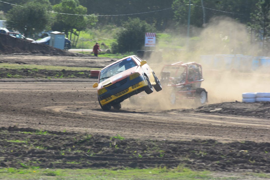 Ni la lluvia pudo opacar la fiesta del automovilismo en Maldonado
