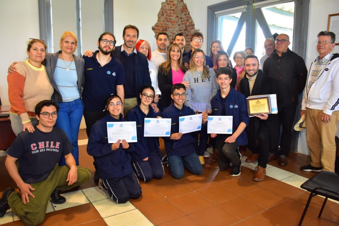 Alumnos del liceo 4 fueron reconocidos por el Concejo de Maldonado