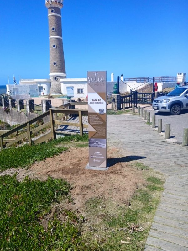 Desde ahora Garzón y José Ignacio tendrán carteles informativos en puntos de interés turístico