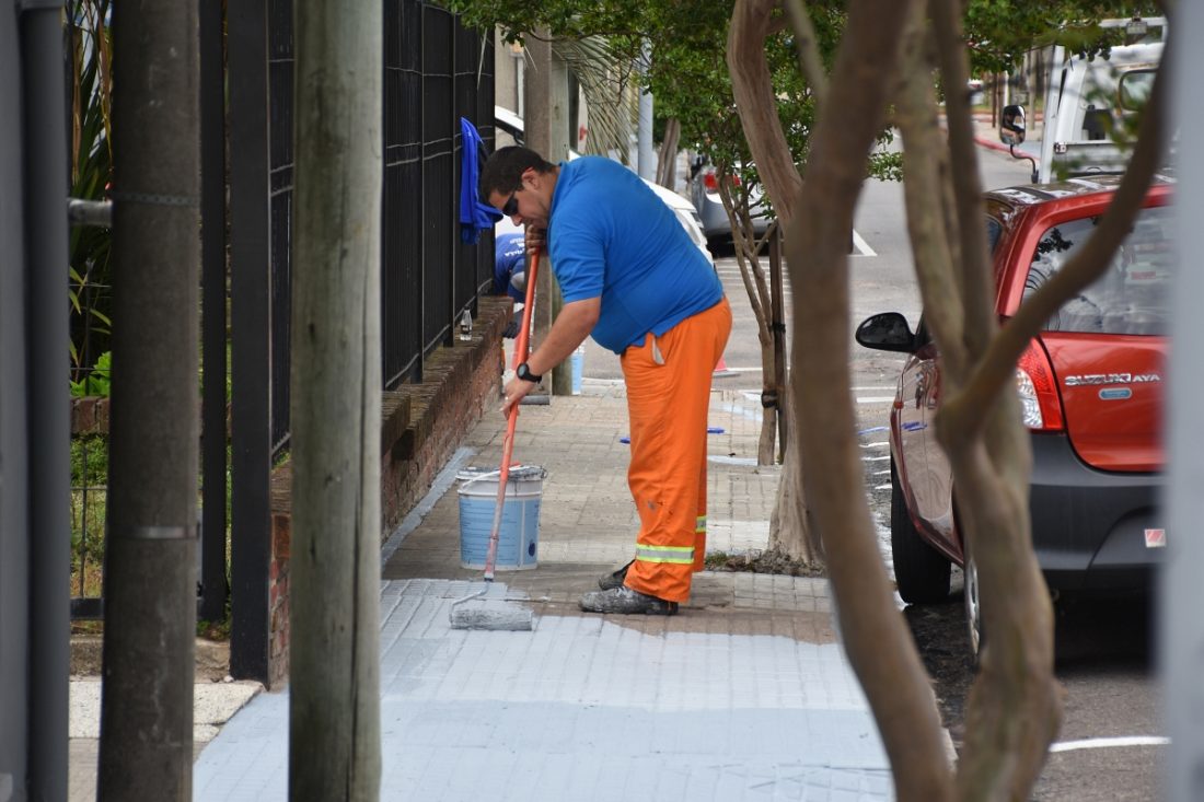 Siguen los trabajos en veredas de Maldonado