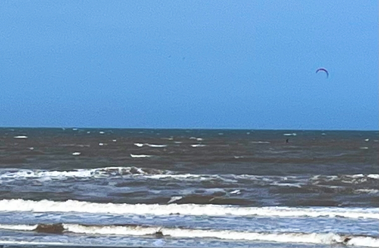 Primera intervención de guardavidas en una playa de zona oeste