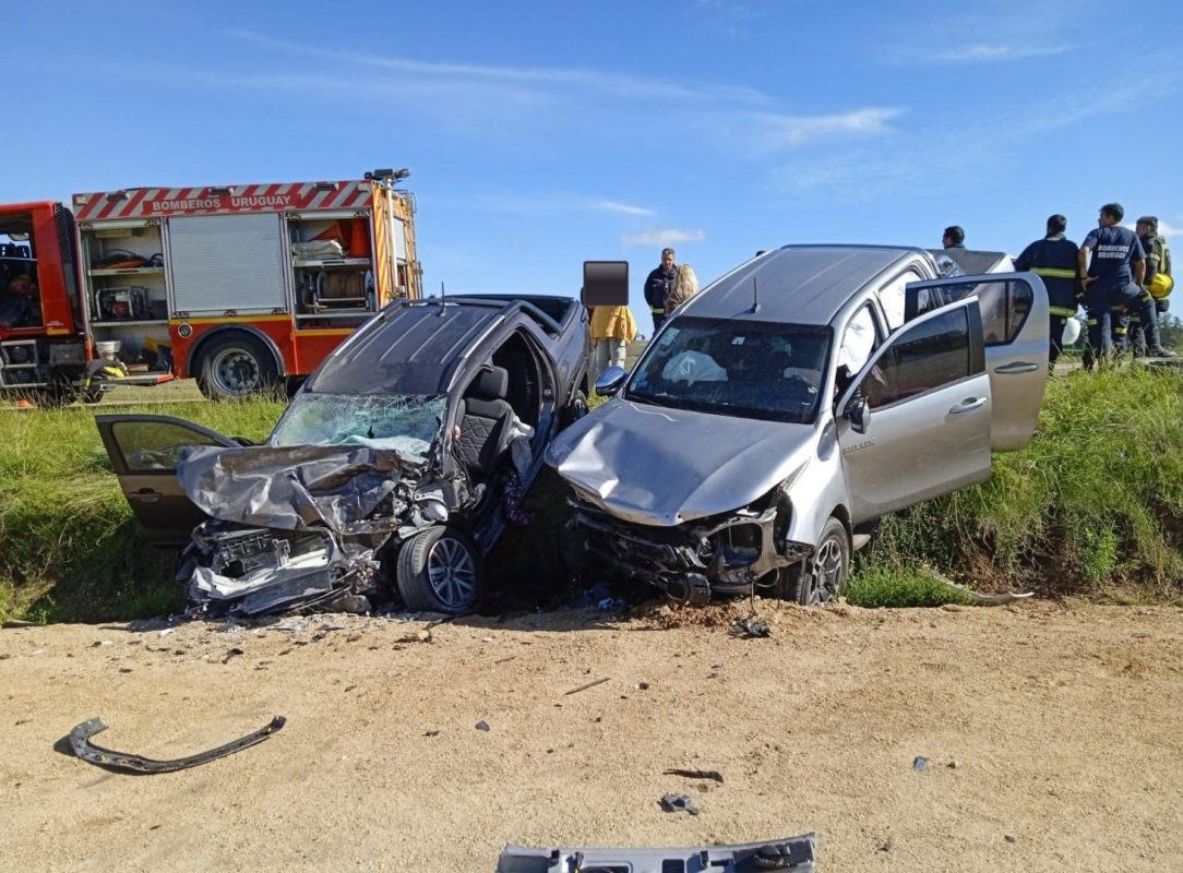 Camioneta argentina invadió la senda contraria, chocó otra camioneta y murió una mujer