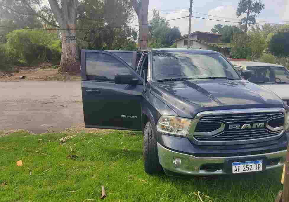Incautaron camioneta Argentina con 156 multas en Maldonado
