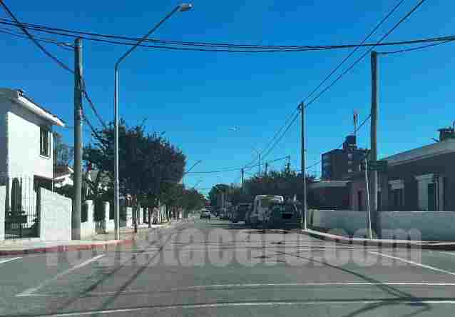 Alcoholizada chocó a una mujer y huyó dejándola en grave estado
