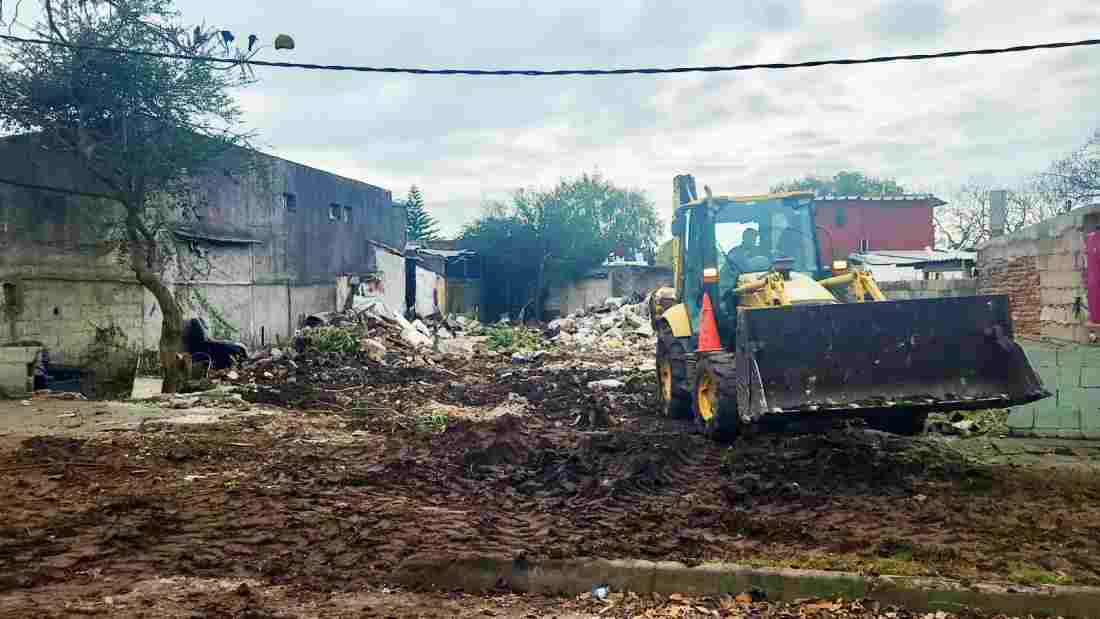 Demolieron una casa que era usada como boca de drogas en Maldonado