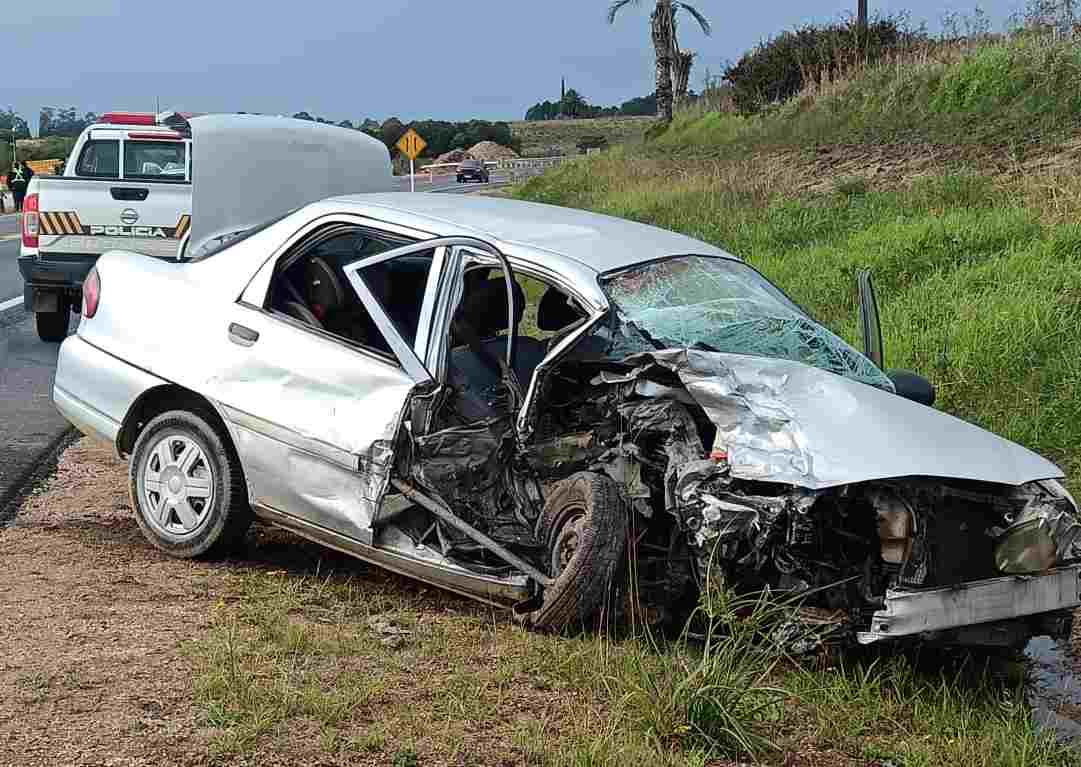 Choque entre dos autos dejó a varios lesionados