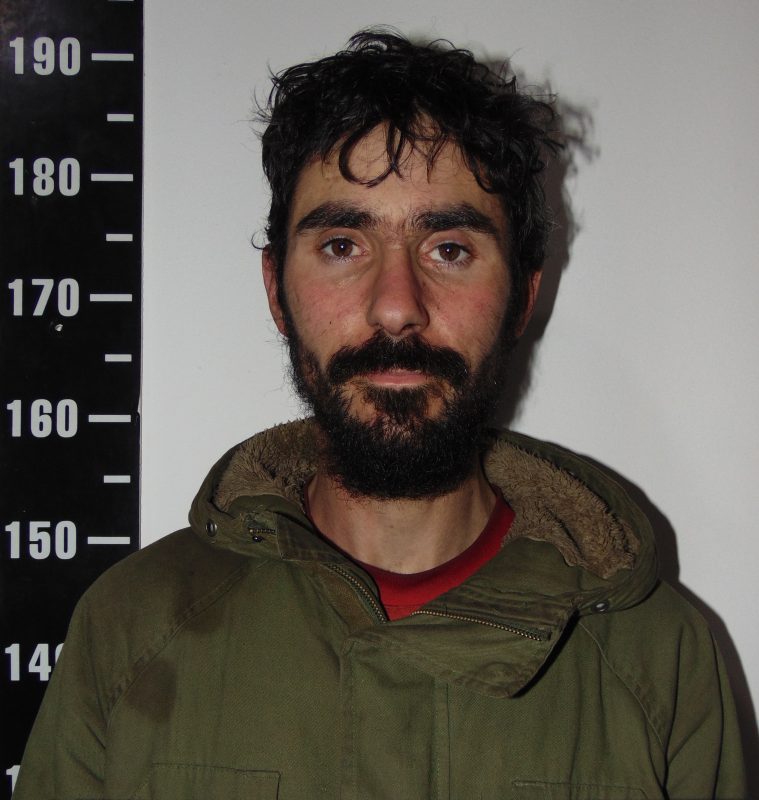 Robó una bicicleta y una linterna y terminó  Las Rosas