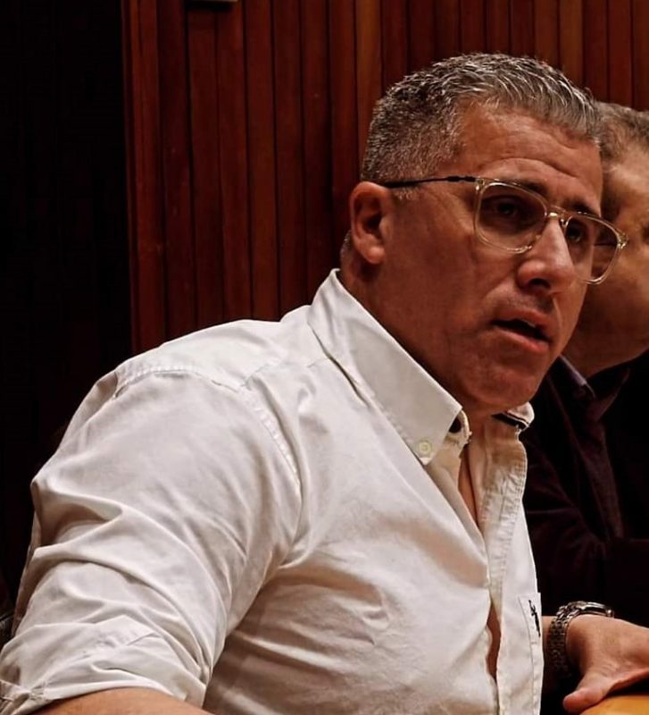 Edil Correa se plantó fuerte por un proyecto que no tiene estacionamientos en el centro de Maldonado