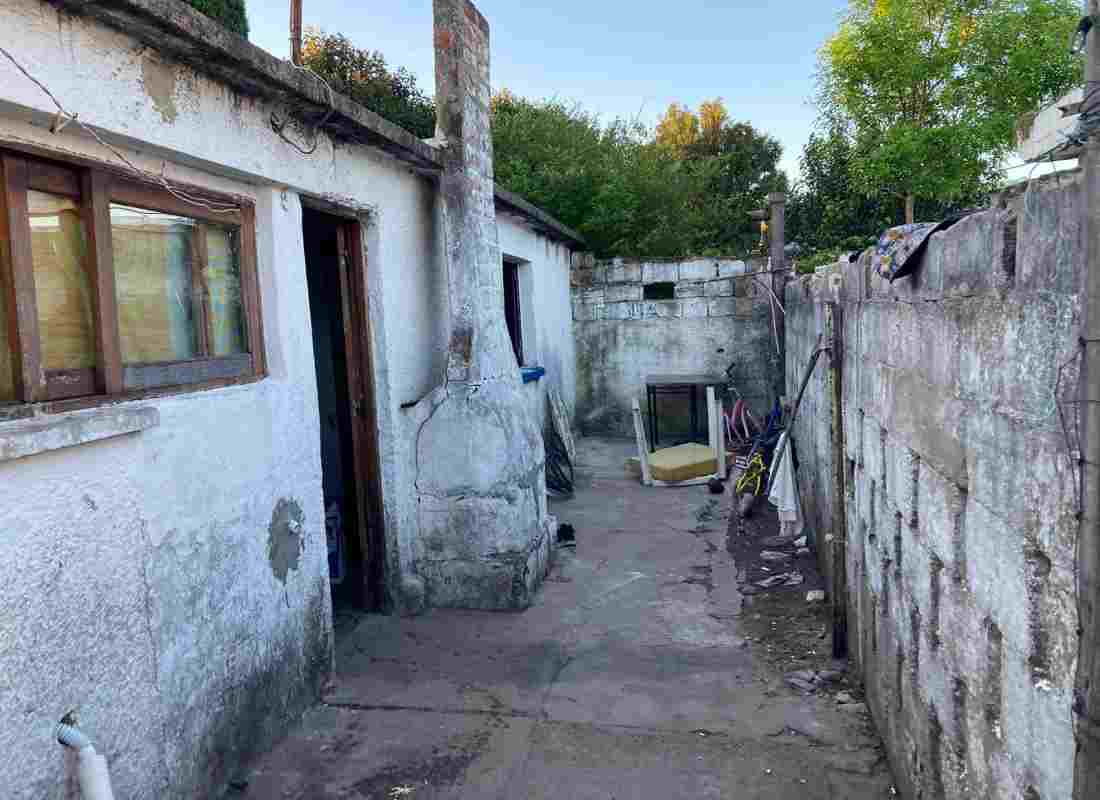 Demolieron la casa que funcionaba como boca de drogas en el centro de Maldonado