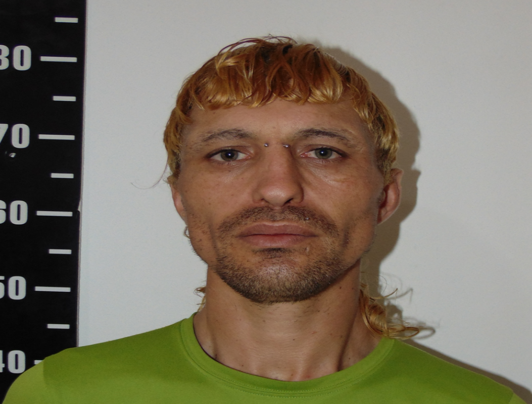 Este fue el hombre que retuvo a otro contra su voluntad bajo amenazas con un arma