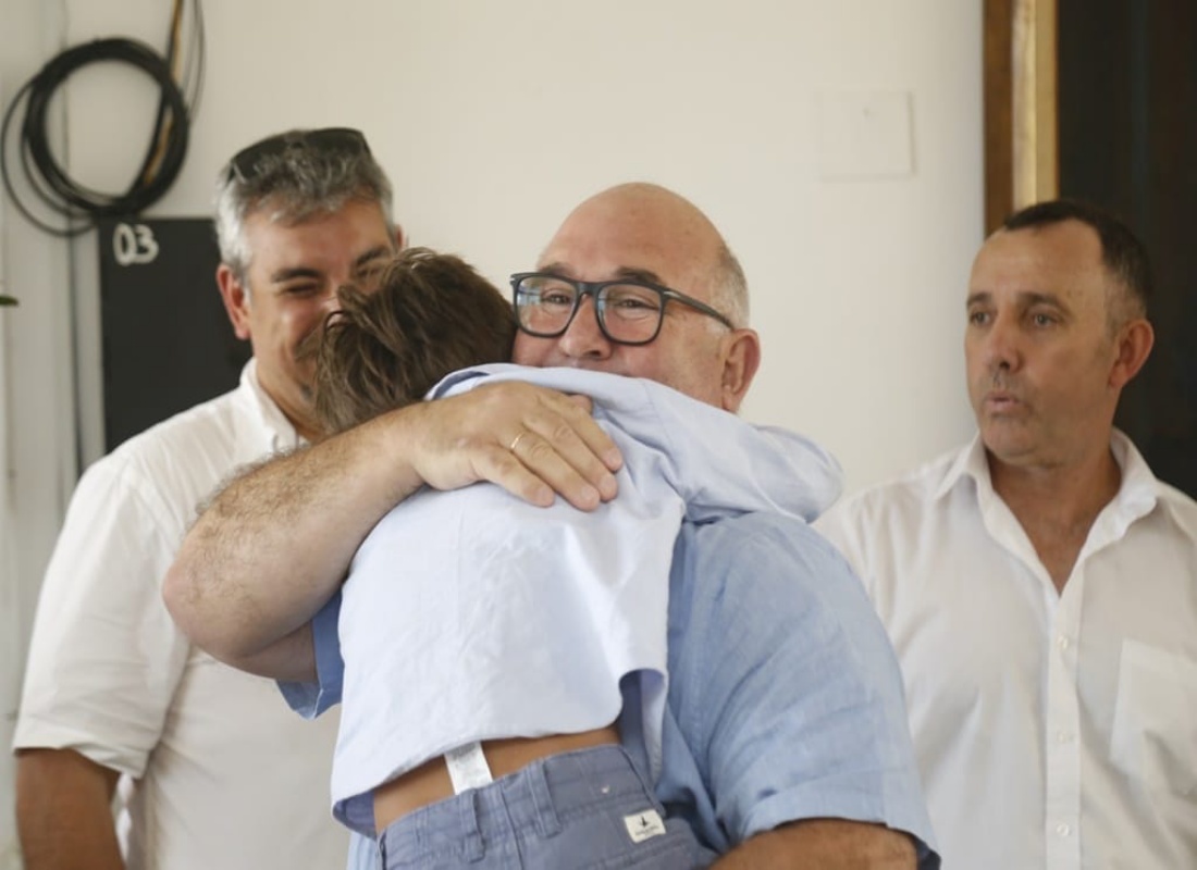 Emocionado, Abella dejó la Intendencia luego de 45 años como funcionario