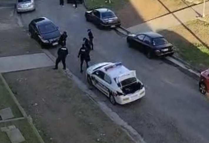 Adolescente herido de bala en el barrio 14 de Febrero; investigan las circunstancias