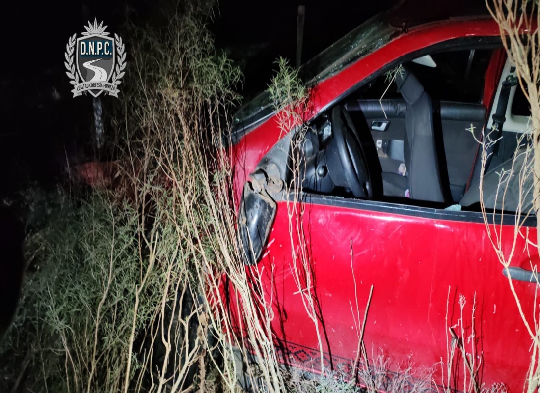 Cinco personas heridas tras vuelco de camioneta en Rivera: tres son menores