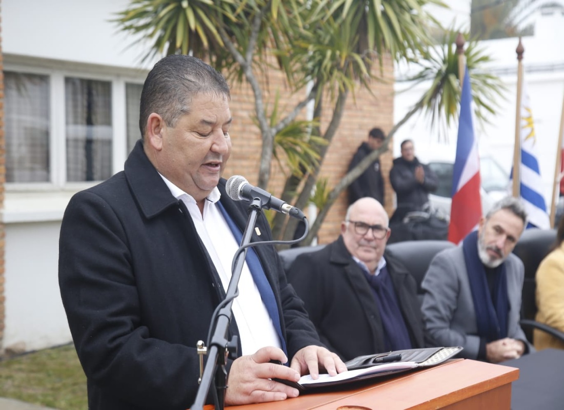Asumió alcalde reelecto de Garzón y valoró renovar compromiso con la gente; “con más ganas que nunca seguimos para adelante”