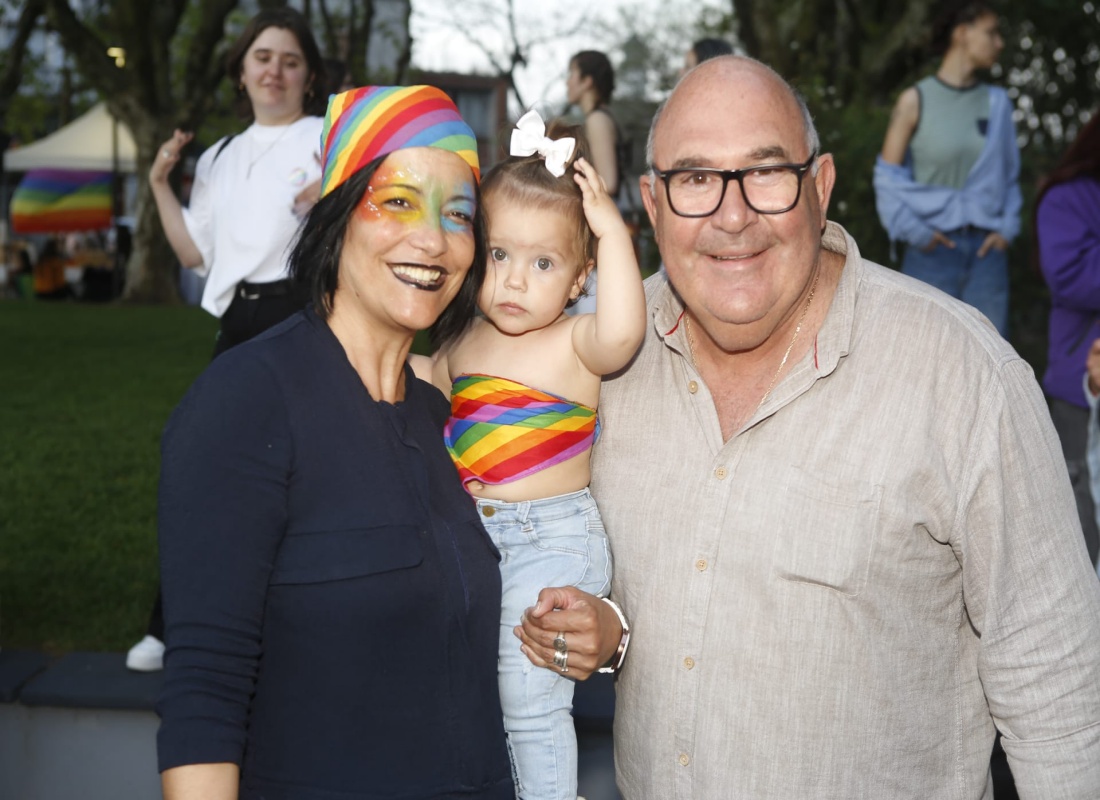 Abella participó en la quinta marcha de la diversidad en San Carlos