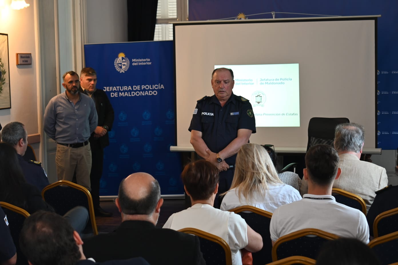 Policía y sector inmobiliario refuerzan la lucha contra las estafas en Maldonado