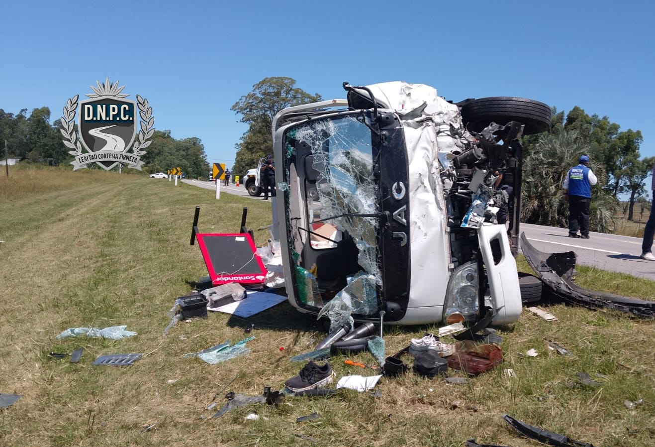 Siniestro de tránsito con colisión múltiple en ruta 15 dejó varios lesionados