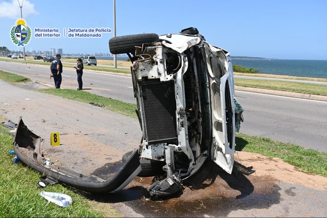 Murió peatón de 78 años tras ser atropellado por un auto que subió a la vereda. Conductor iba alcoholizado