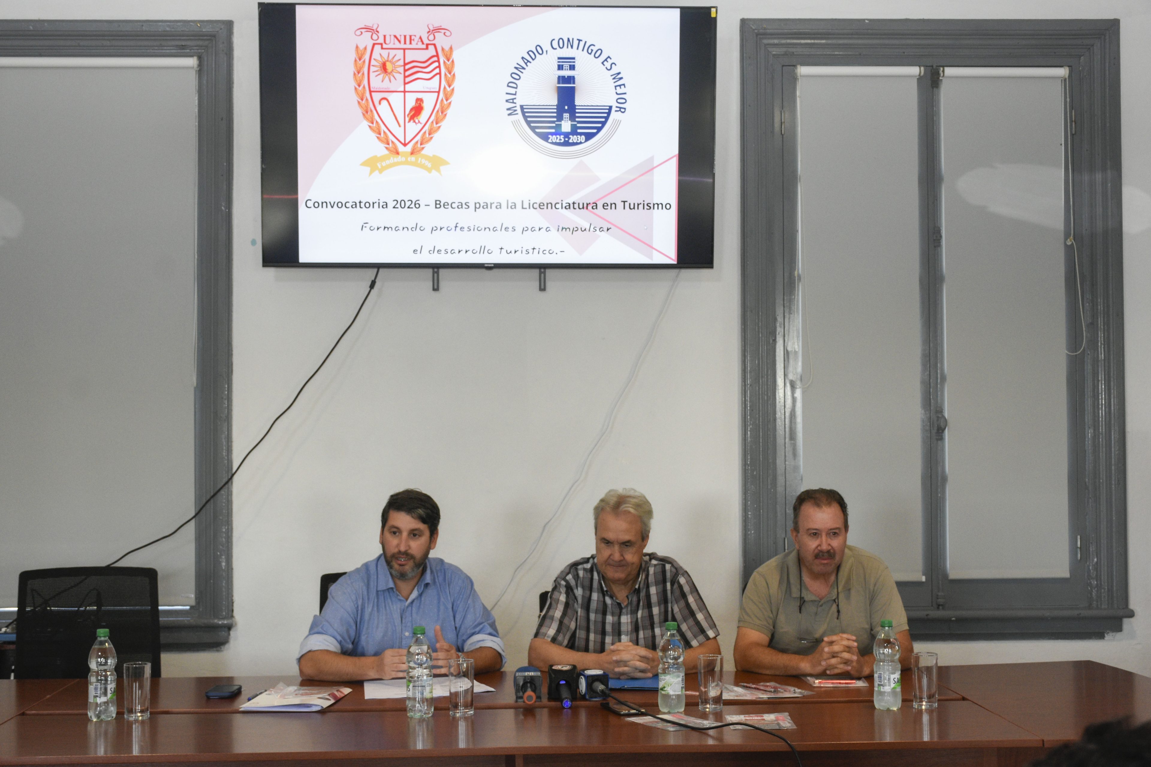 Municipio y UNIFA lanzaron convocatoria a becas 2026 para Licenciatura en Turismo