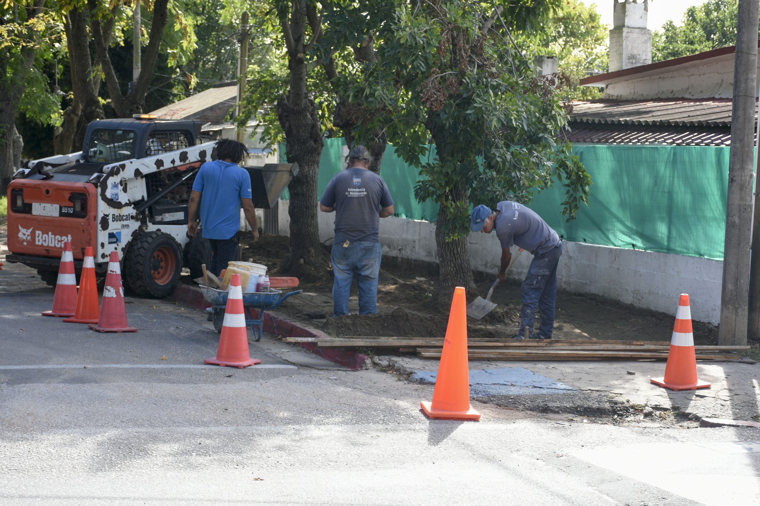 Avanza obra de veredas con rampas inclusivas en Maldonado