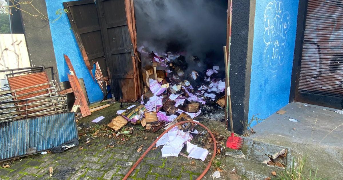Fuego en galpón movilizó a Bomberos en Maldonado