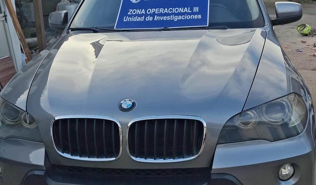 Operativo antidrogas en San Carlos: dos detenidos y una camioneta BMW incautada tras ocho allanamientos