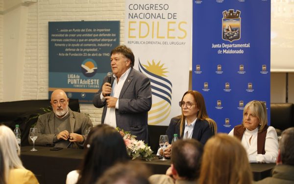 Maldonado inauguró el Primer Encuentro de Comisiones de Turismo Costero