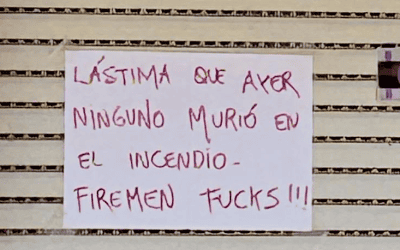 Indignación en San Carlos por carteles ofensivos tras una tragedia familiar y reiterados agravios contra Bomberos